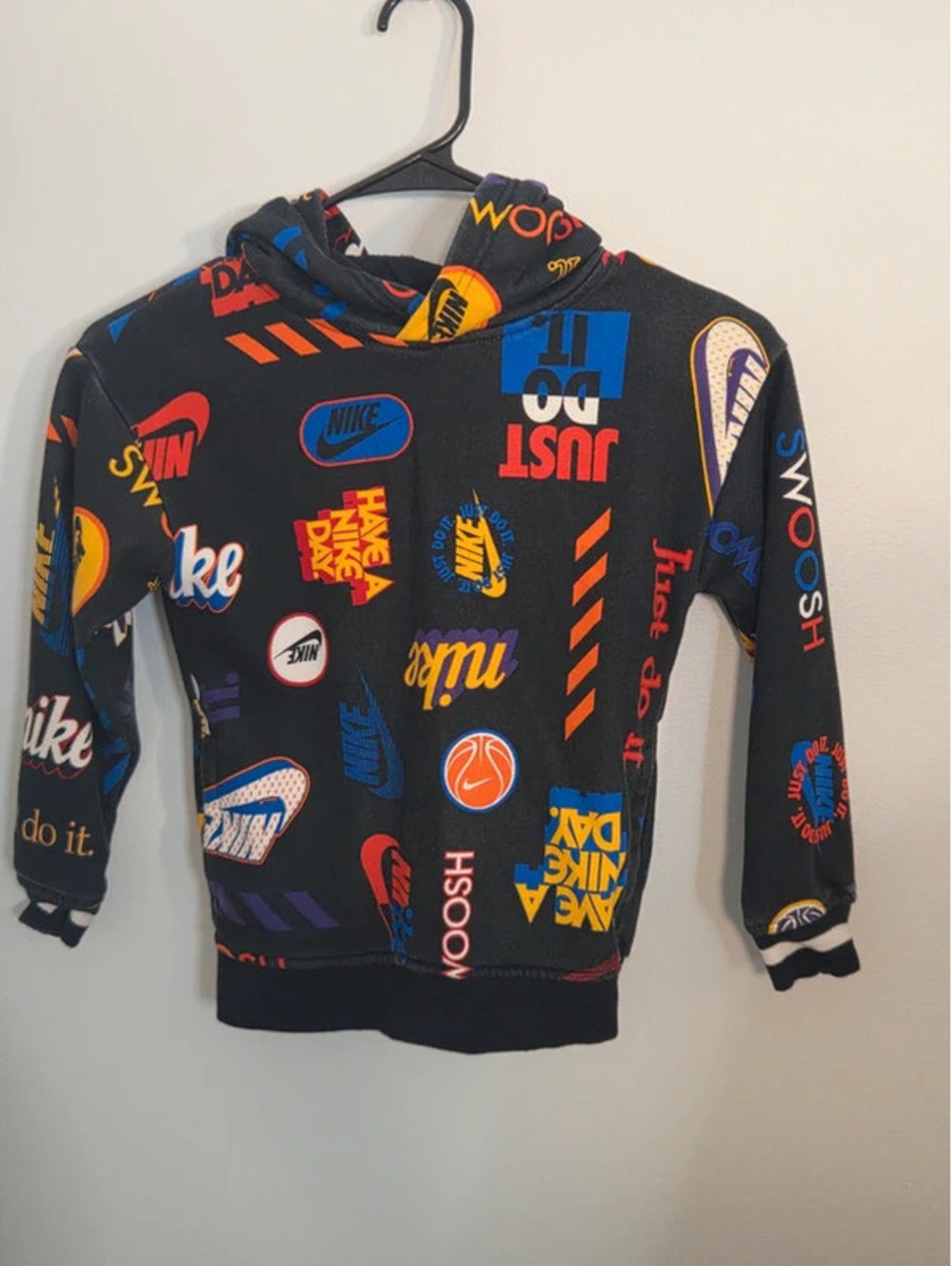 Nike Multi Design hoodie Youth